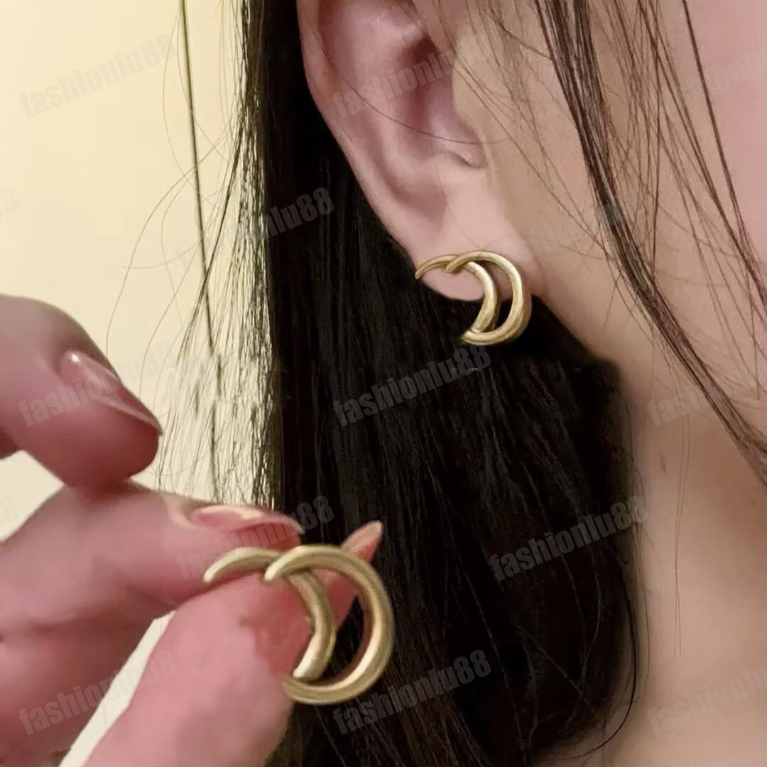 Retro designer earrings stud womens pearl earrings luxury jewelry small letter classical designer earings silver gold plated flower man fashion dangle earring