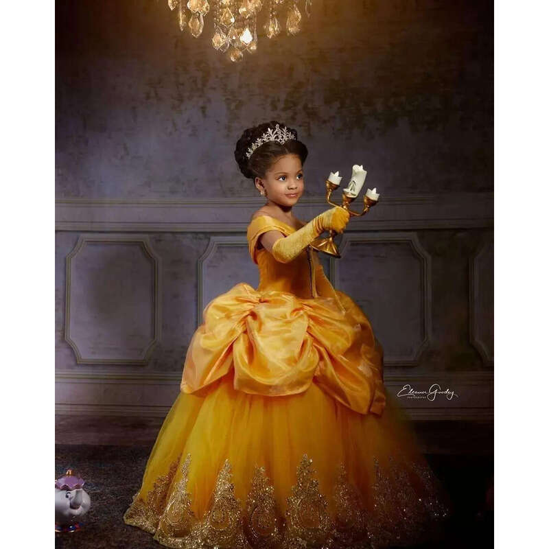 Lace Yellow Crystals Wer Dresses Bateau Balll Gown Little Girl Wedding Cheap Communion Pageant Gowns Bc s