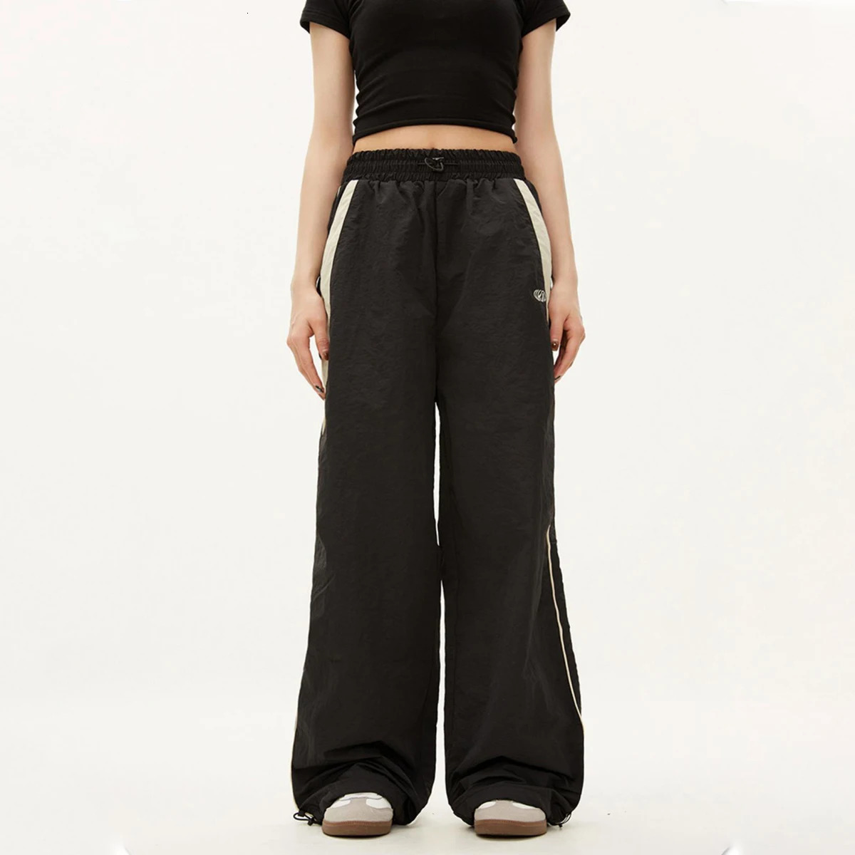 Womens casual wide leg cargo pants brushed solid street clothing elastic waist sports pants loose Y2K runner hip-hop bag pants 250102