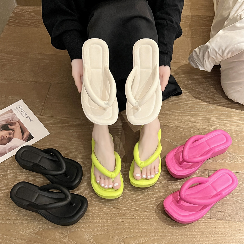 Platform flip-flops women summer wear fashion wedge heels increase network red beach step on the shit-feeling pinched sandals ladies