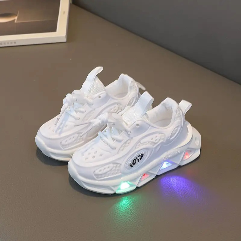 LED luminous childrens ultra light and breathable running soft soled girls casual coaches outdoor sports boys shoes H260130