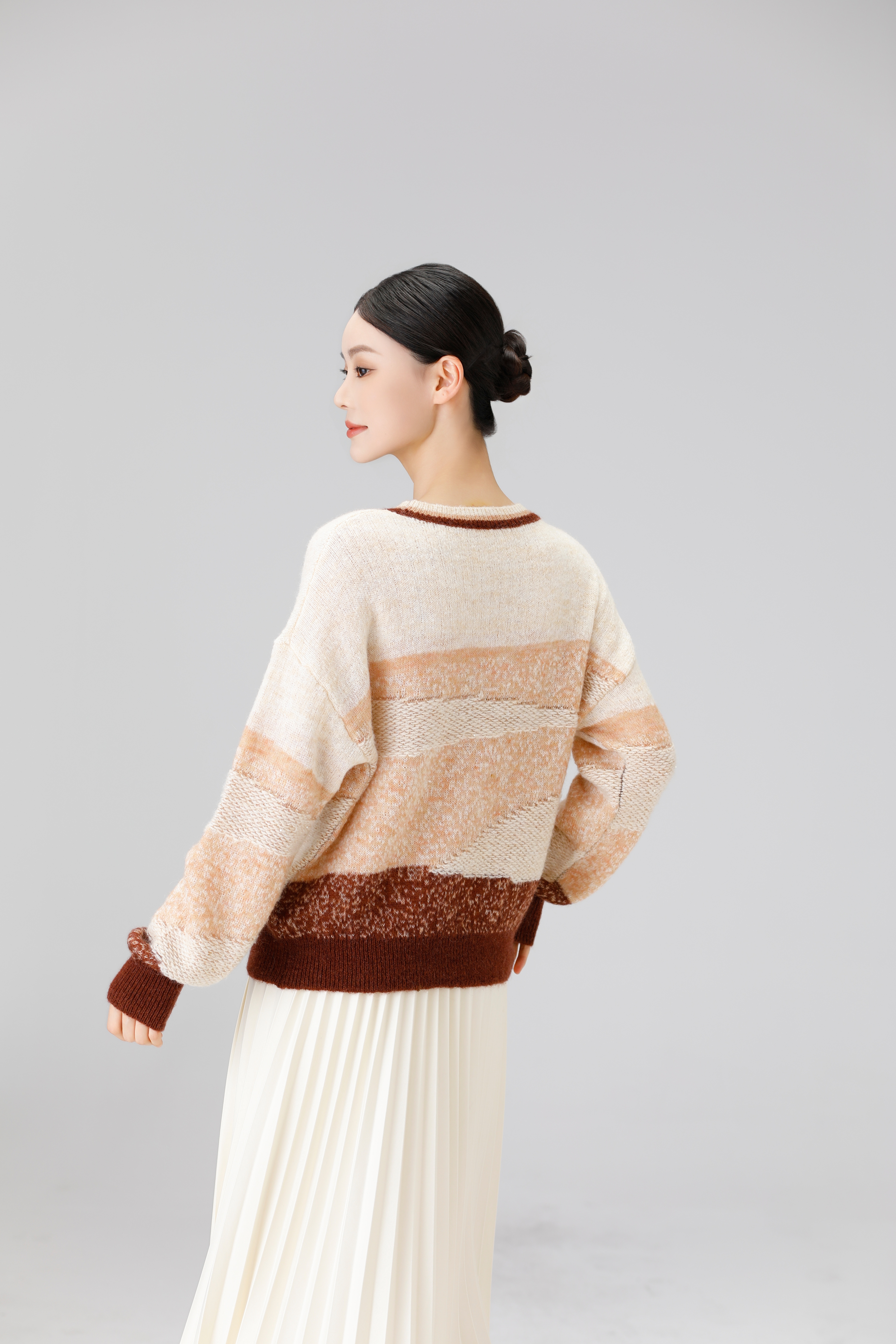 Women's Knitted Pullover - Cozy Cotton Sweater for Everyday Wear