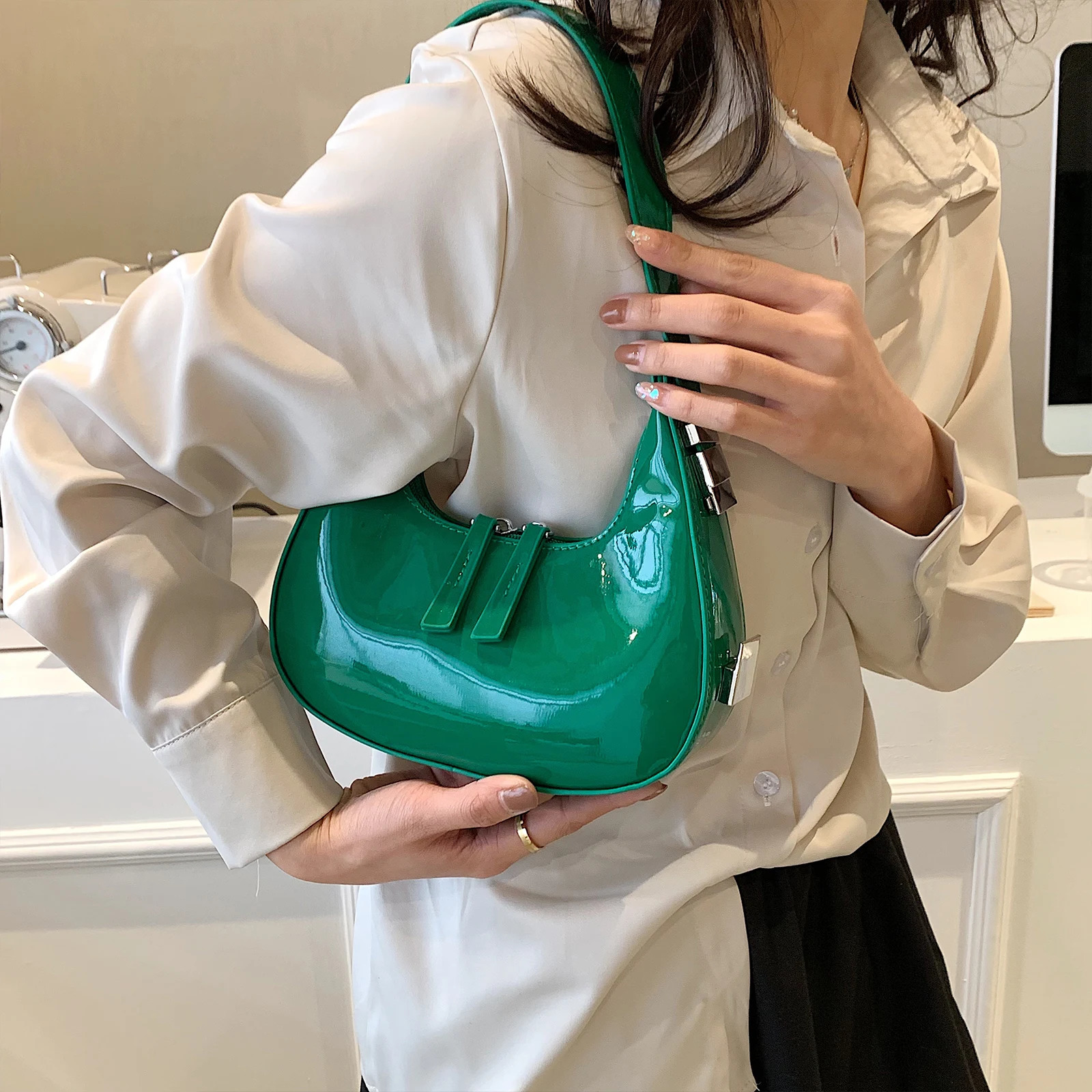 Retro Red Bag for Women Girls Half Moon Small Hobo Shoulder Bags PU Leather Mini Tote Handbag Ladies Clutch Purses 241226