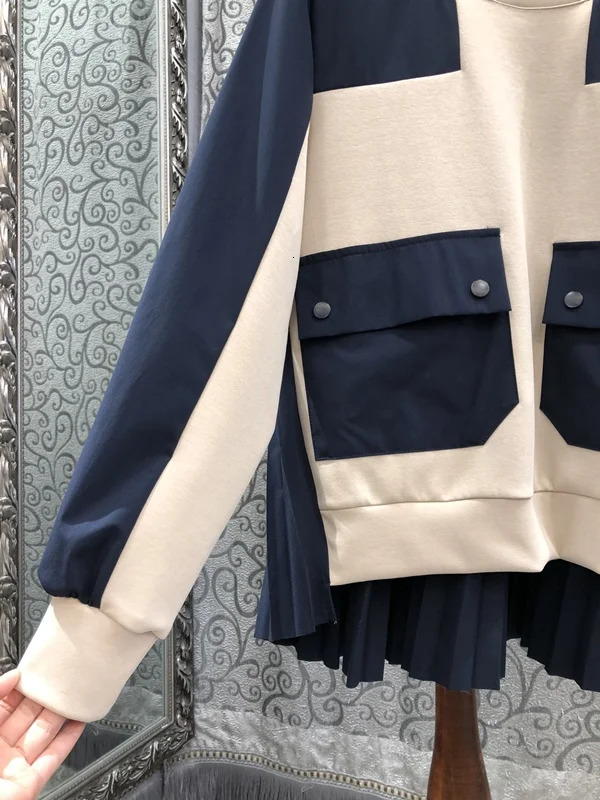 Nomikuma Irregular Contrasting Color Splicing Back Pleated Round Neck Sweatshirt For Women 2024 Autumn New Niche Top Hoodie