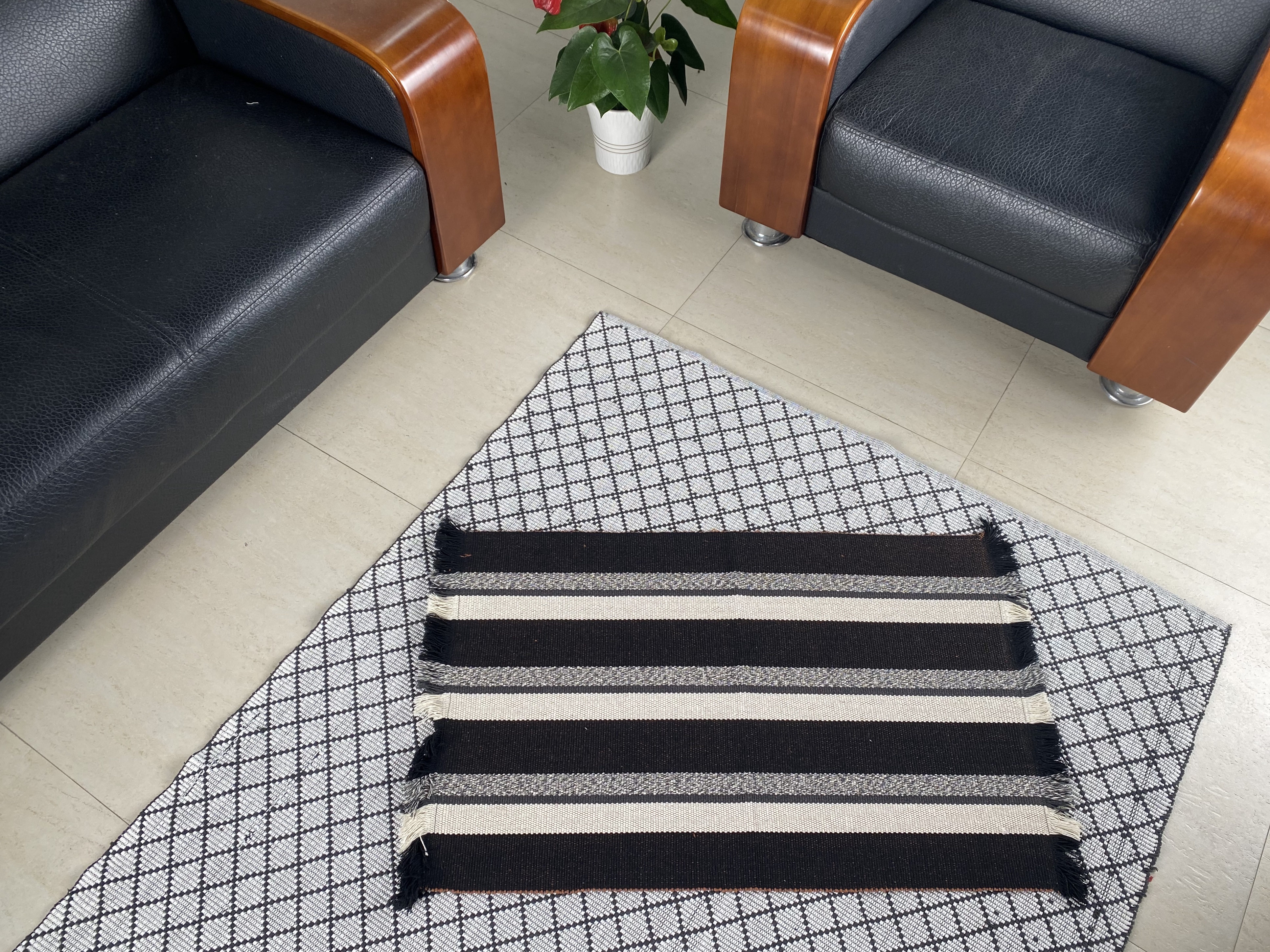 Sophisticated Handwoven Cotton Rugs Add a Touch of Charm to Your Interior Decor