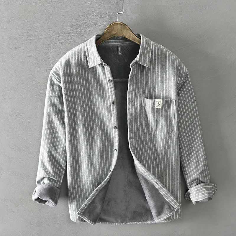 New Z53 Autumn/Winter Mens Thick Wool Long Sleeve Striped Jacket Single Size W250103