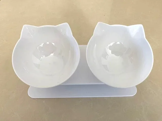 100177 Equipped with a micro purification device, it filters surrounding air in real time, reduces dust and hair from falg into the bowl