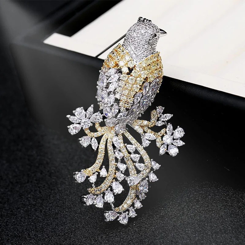 SUYU National Style Retro Color Copper Inlaid Cubic Zirconia Animal Suit Jacket Gift Accessories Female Magpie Brooch 250103