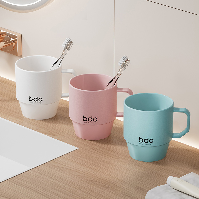 Elegant and Simple Couple's Toothbrush Cup Set