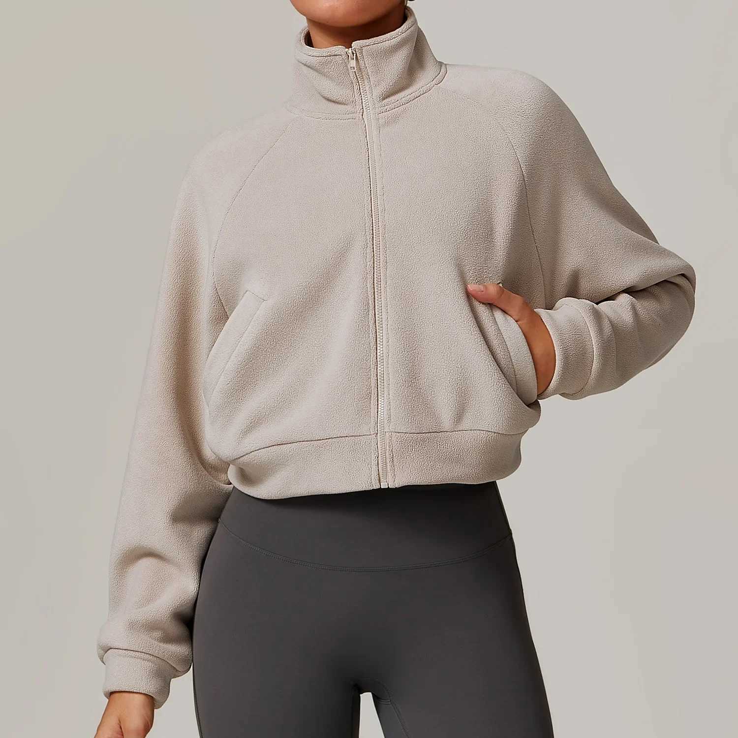 Winter standing yoga suit warm jacket womens long sleeved running windproof top with wool sports and fitness jacket M250103