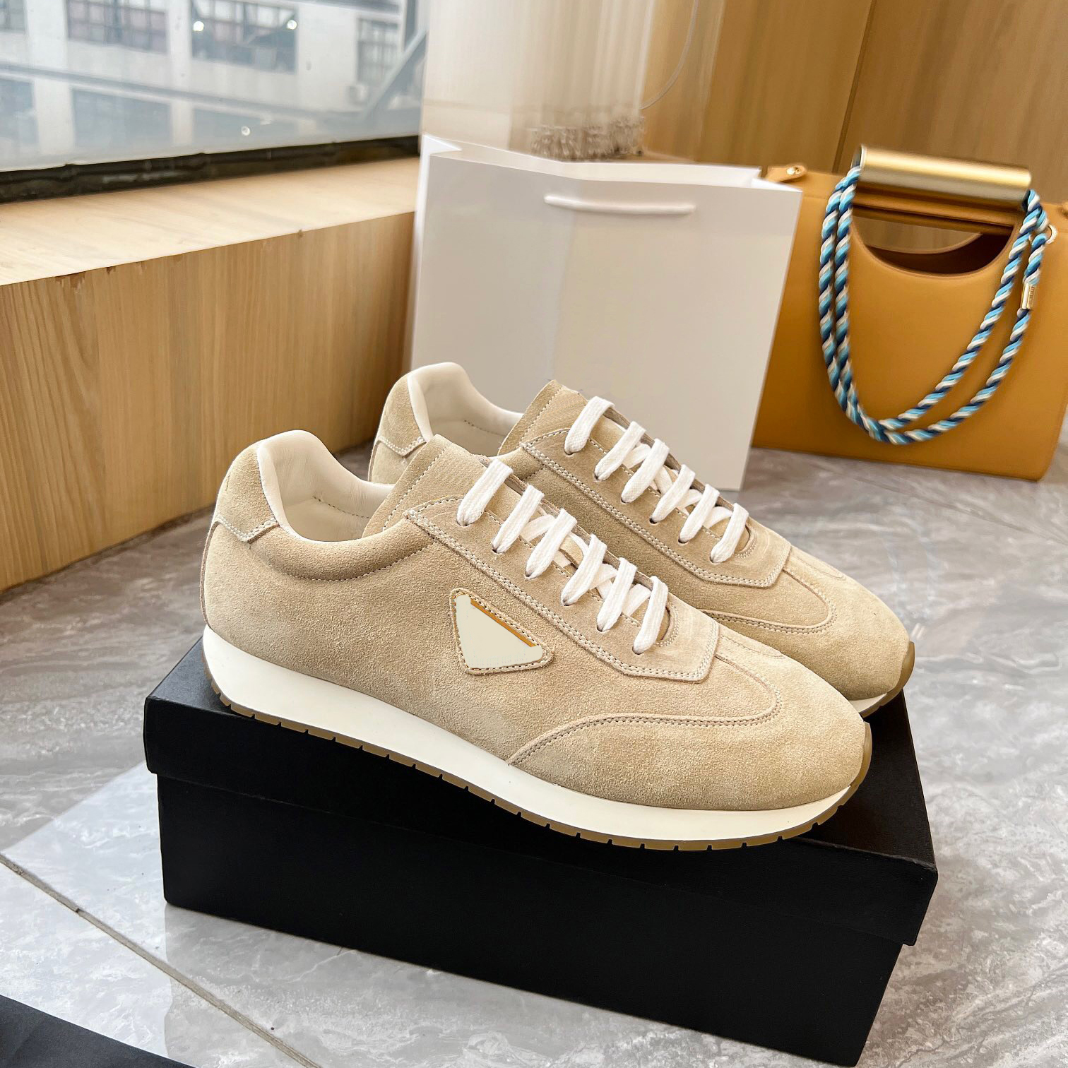 P designer shoe Designer Sneakers Oversized Casual Shoes White Black Leather Veet Suede Womens Espadrilles Trainers women Flats Lace Up Platform S659 08 dc