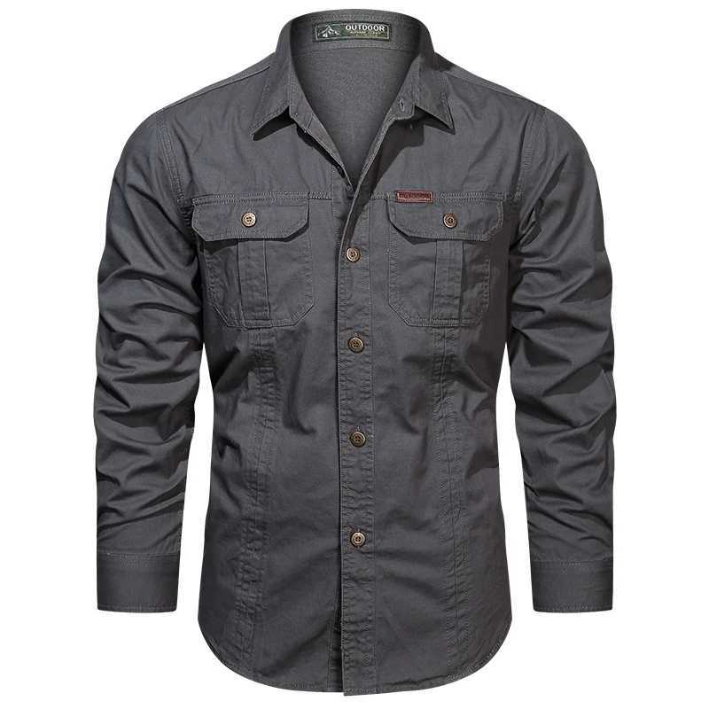 New autumn fashion Cotton mens long sleeved multi pocket cargo shirt solid color casual outdoor jacket mens shirt W250102