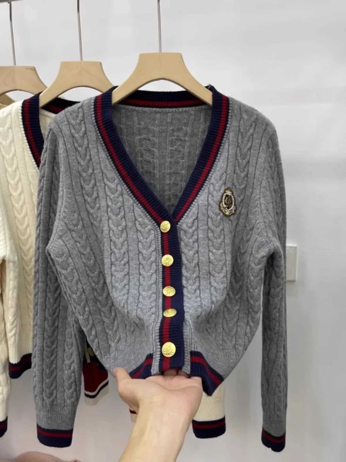British style retro womens gray cardigan knitted sweater college emblem embroidered Y2k jacket womens winter V-neck top M250102