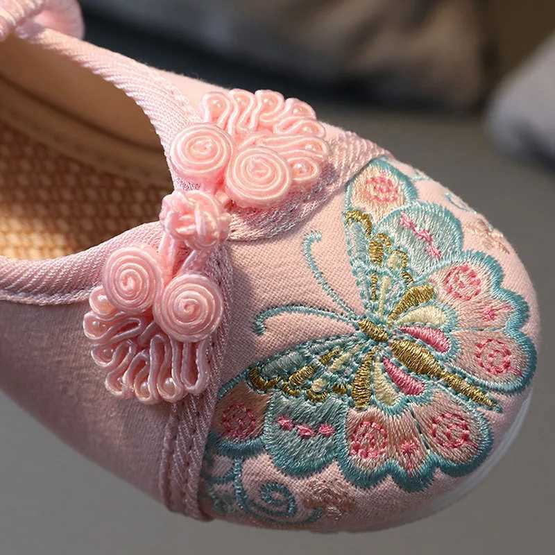 Childrens shoulder strap canvas shoes childrens embroidered sports shoes Chinese style flat shoes girls spring single shoes CSH281 M250103