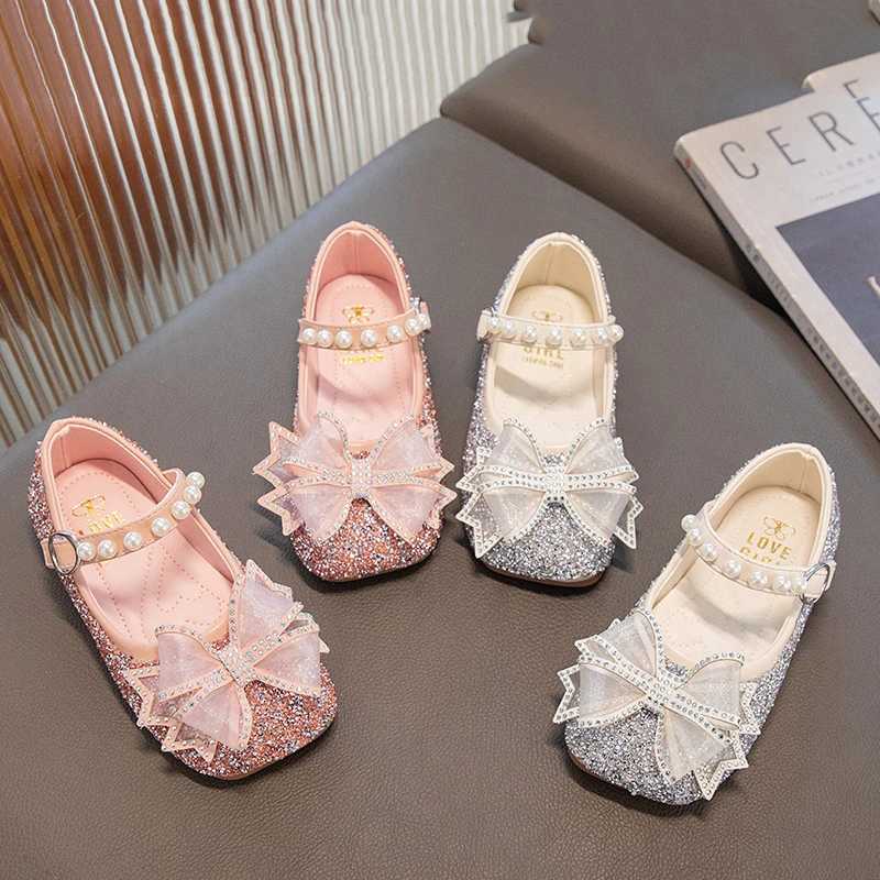 Girl Mary Jane attends party wedding display childrens spring light color childrens fashion Rhine stone bow beautiful princess apartment new M250103