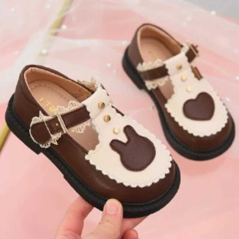 Childrens Leather Shoes New Spring Girls Apartment Mary Jane Shoes Wedding Childrens Slippers Childrens Fashion Princess Anti slip Shoes M250103