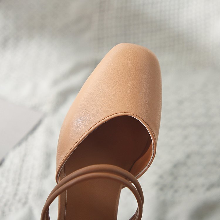 Ddmywed Cool Slippers Women's Summer New Style Coarse Middle Heel Student Square Head Grandma Shoes One Shoe Two Sandals Chinese Brand Shoes F010
