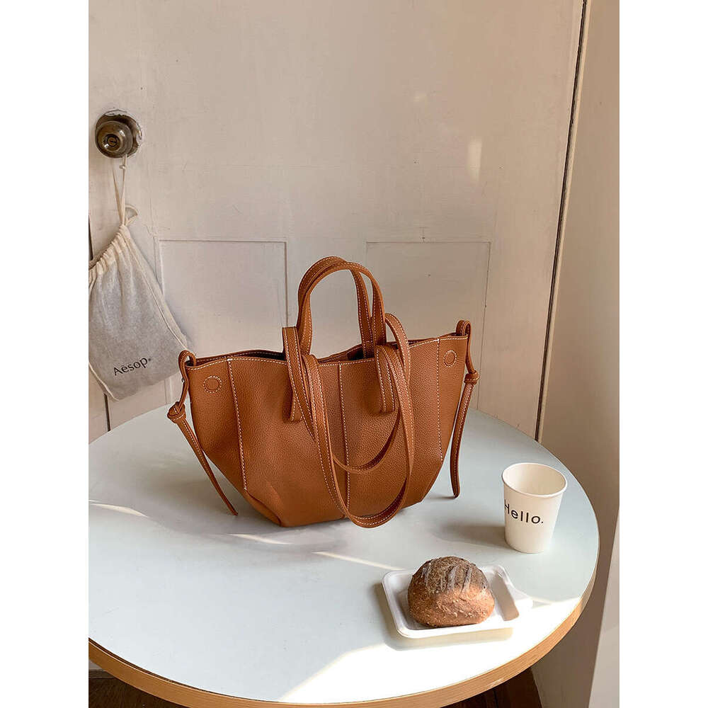 Korean Version Soft Leather Wing New Single Shoulder Tote Bag, High-End Feel, Large Capacity Handbag For Women Commuting To Work