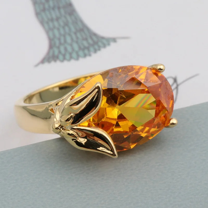 Natural yellow jade 18K gold ring suitable for women attending parties Peridot gemstones Anillos De wedding diamonds engagement jewelry exquisite ring