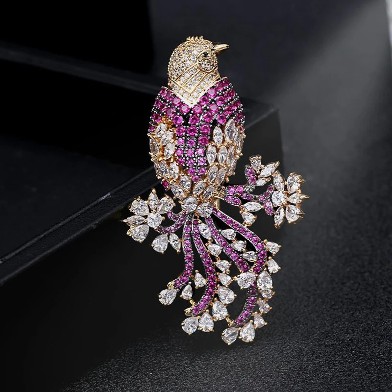 SUYU National Style Retro Color Copper Inlaid Cubic Zirconia Animal Suit Jacket Gift Accessories Female Magpie Brooch 250103