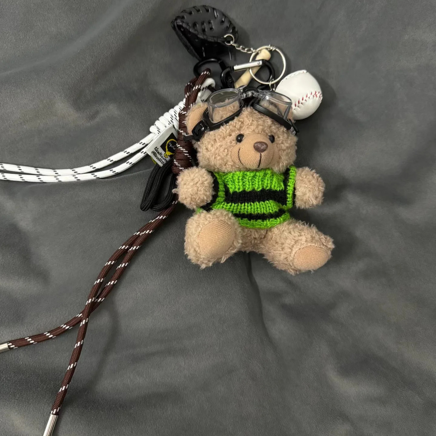 DHXJ Charms Key Chain with Handmade Rope Sporty Style Bag Baseball Decor Casual Cool Trendy Fashion Pendant 250102