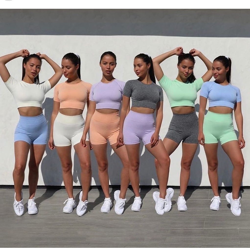 European and American women's solid color Instagram style seamless knitted yoga style tight four piece set for spring and autumn fitness clothing