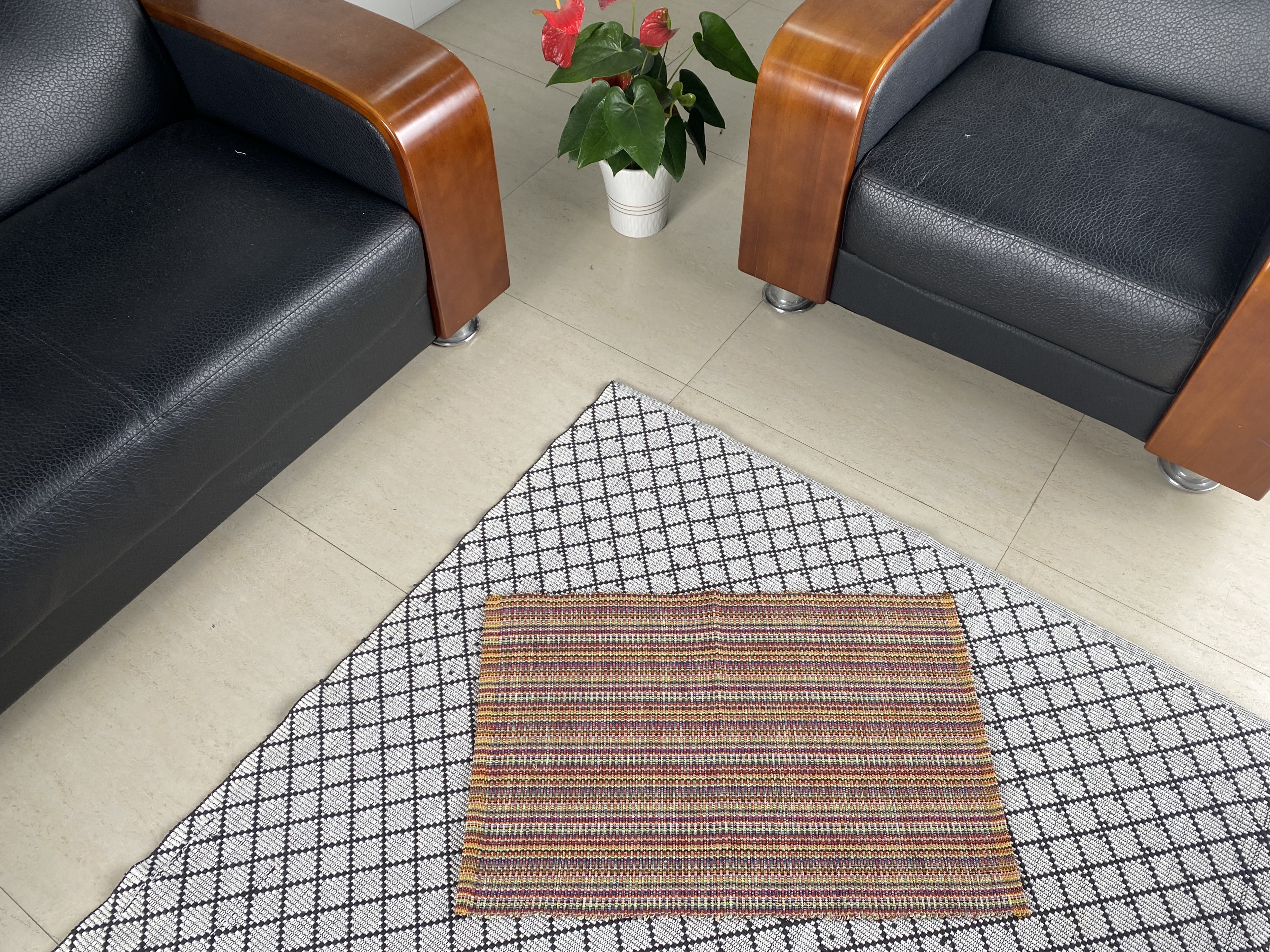 Colorful Crafted Woolen Floor Mats Soft Texture High-Absorption Design for Home Decor