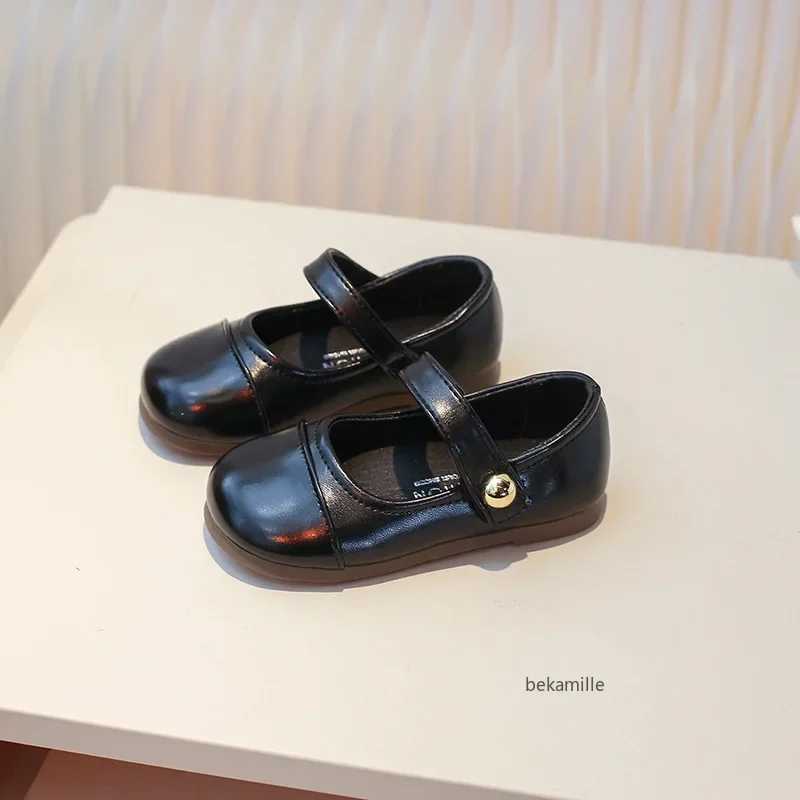Girl Children Princess Little Leather Shoes Spring and Summer New Baby Dance Shoes M250103