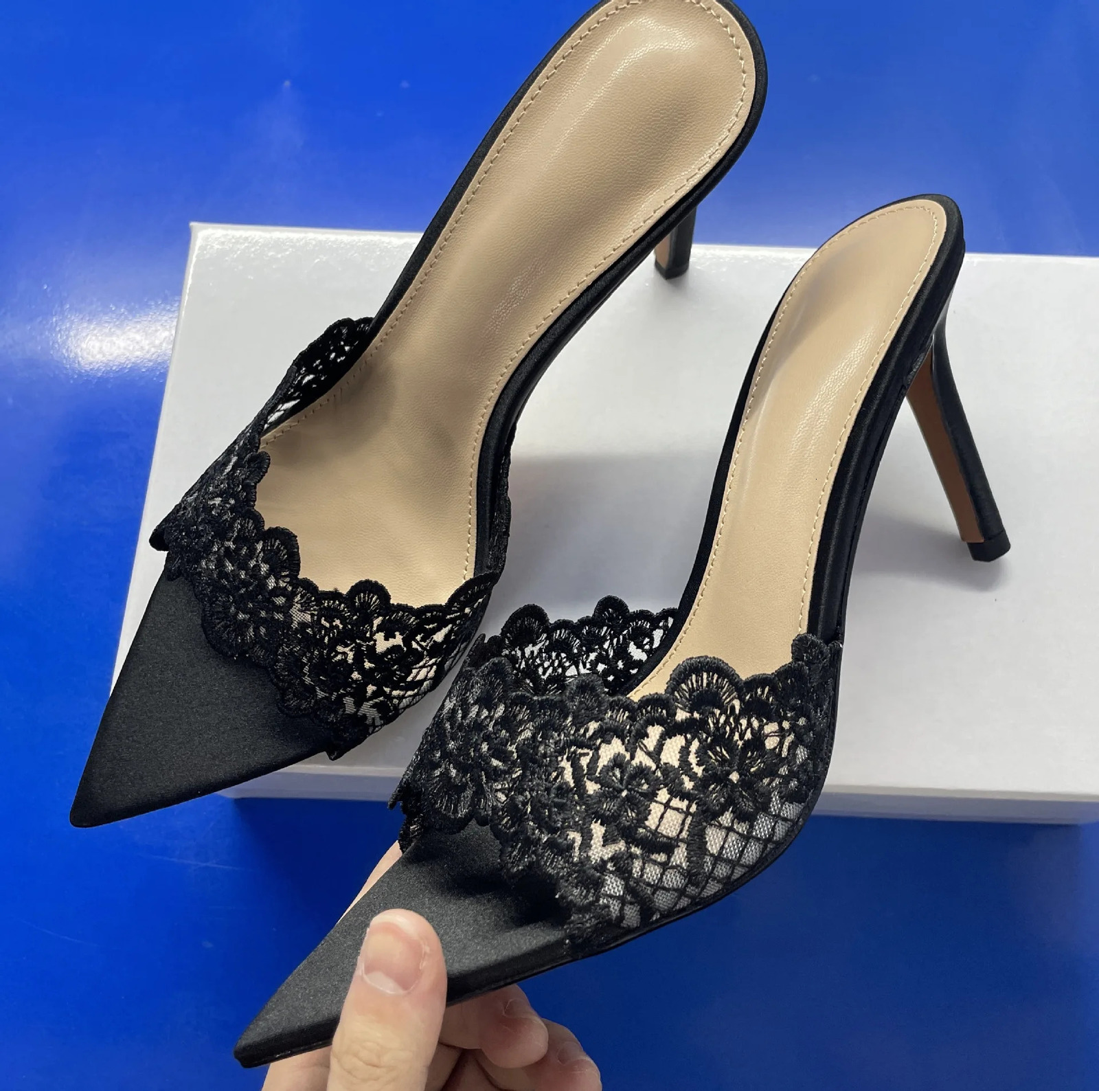 Womens Slippers Classic Lace Stiletto Pointed High Heels Banquet Dress Shoes250102