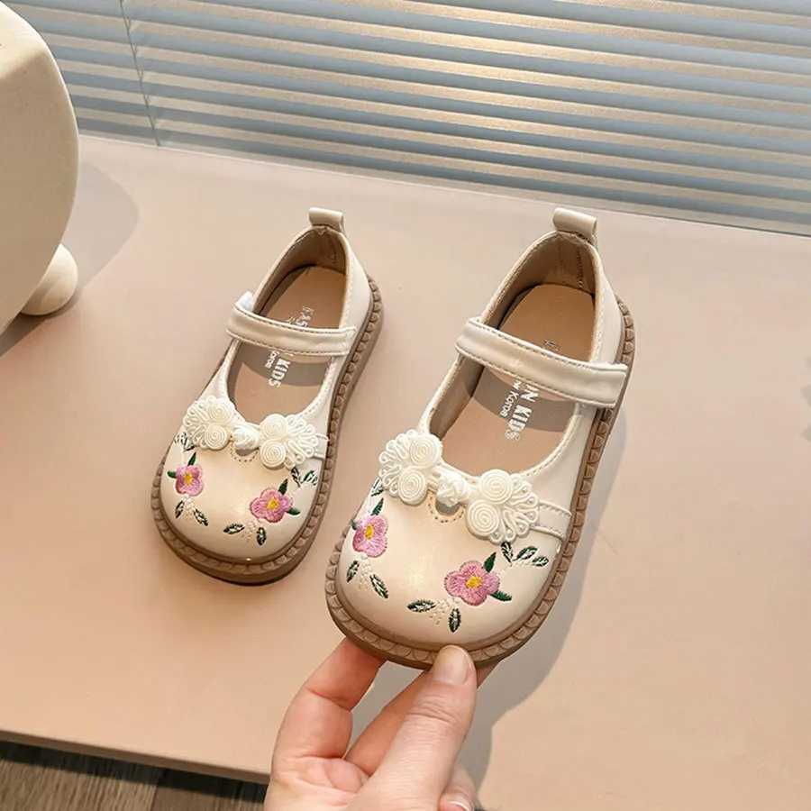 Girls Princess Shoes Embroidered Ethnic Style Spring/Summer Soft soled Baby Shoes M250103