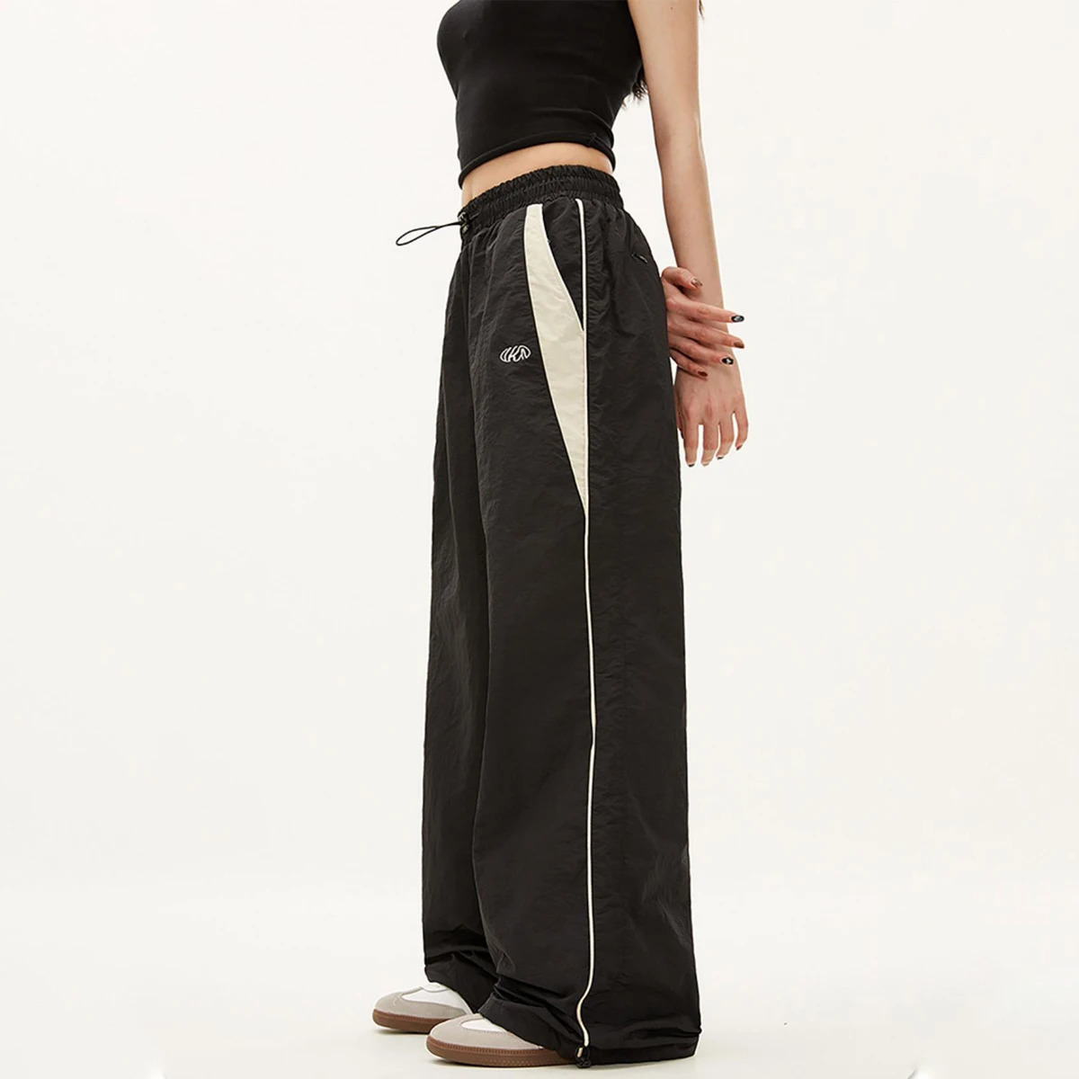 Womens casual wide leg cargo pants brushed solid street clothing elastic waist sports pants loose Y2K runner hip-hop bag pants 250102