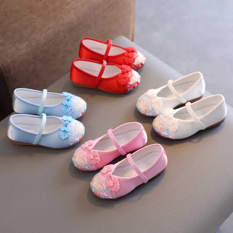 Girls Hanfu shoes childrens embroidered shoes flat shoes ethnic style cloth shoes students ancient style shoes girls performance shoes M250103