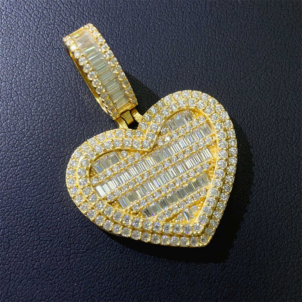 Wholesale price good quality silver 925 with baguette moissanite hip hop jewelry iced out custom pendant