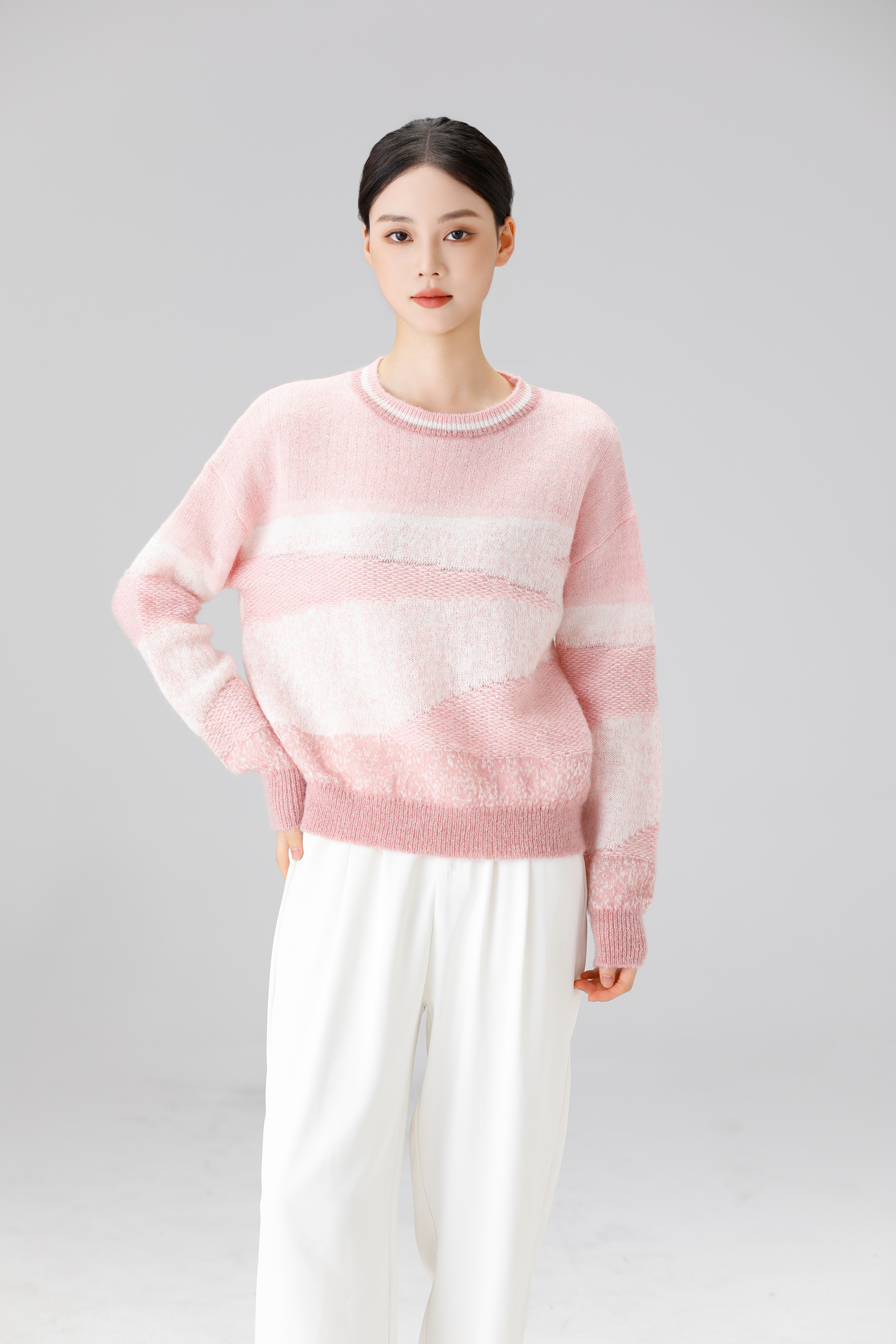 Women's Knitted Pullover - Cozy Cotton Sweater for Everyday Wear