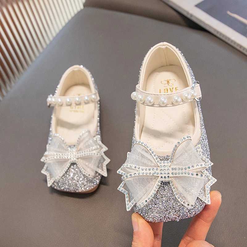 Girl Mary Jane attends party wedding display childrens spring light color childrens fashion Rhine stone bow beautiful princess apartment new M250103