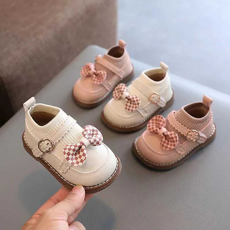 Congme 0-4 year old baby girl leather boots childrens bow flat shoes soft and cute princess shoes dress comfortable shoes M250103