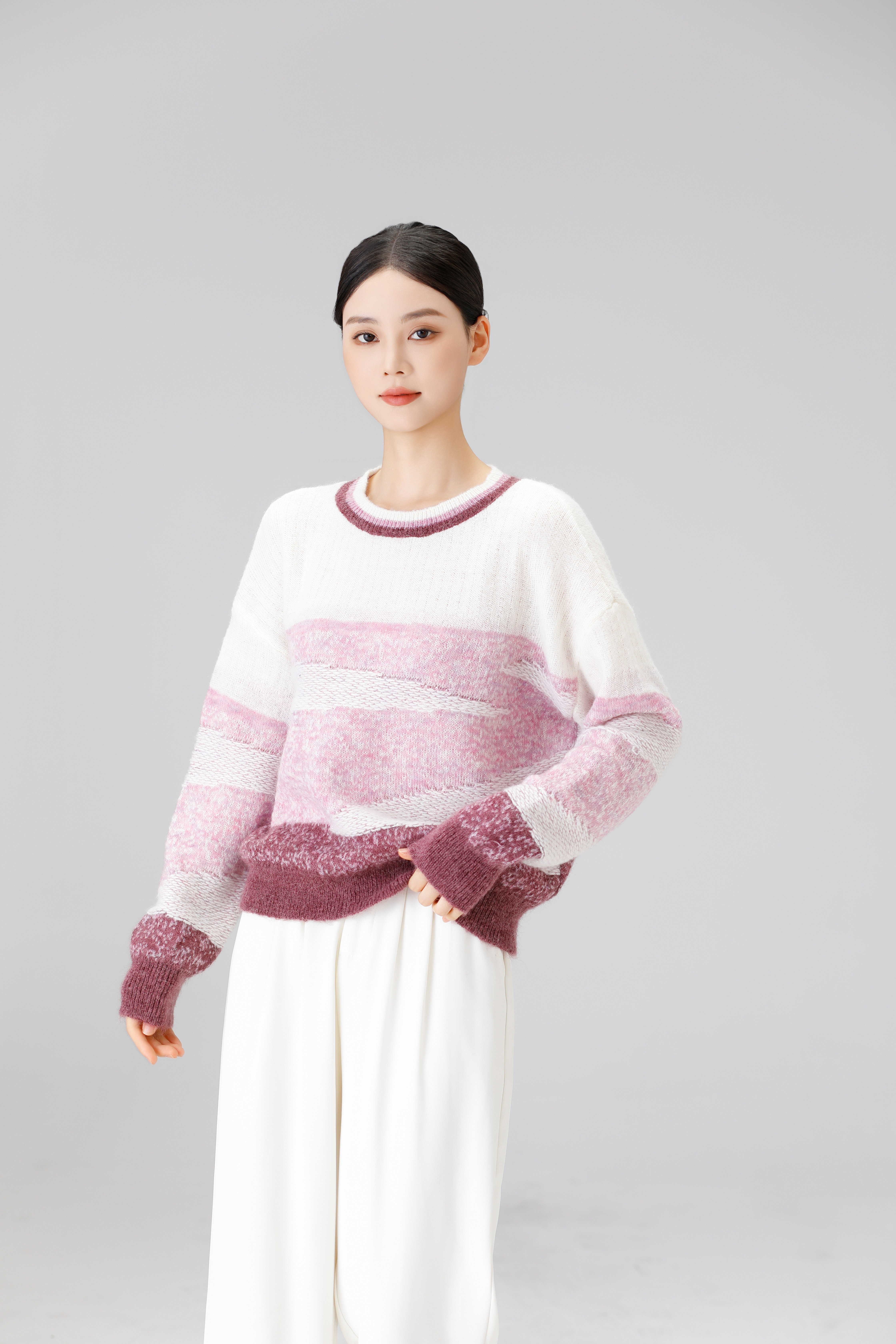 Women's Knitted Pullover - Cozy Cotton Sweater for Everyday Wear