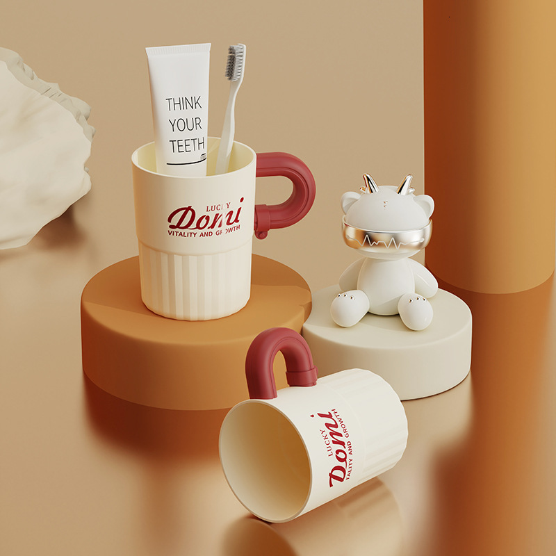 Creative and Simple Couple's Toothbrush Cup Set