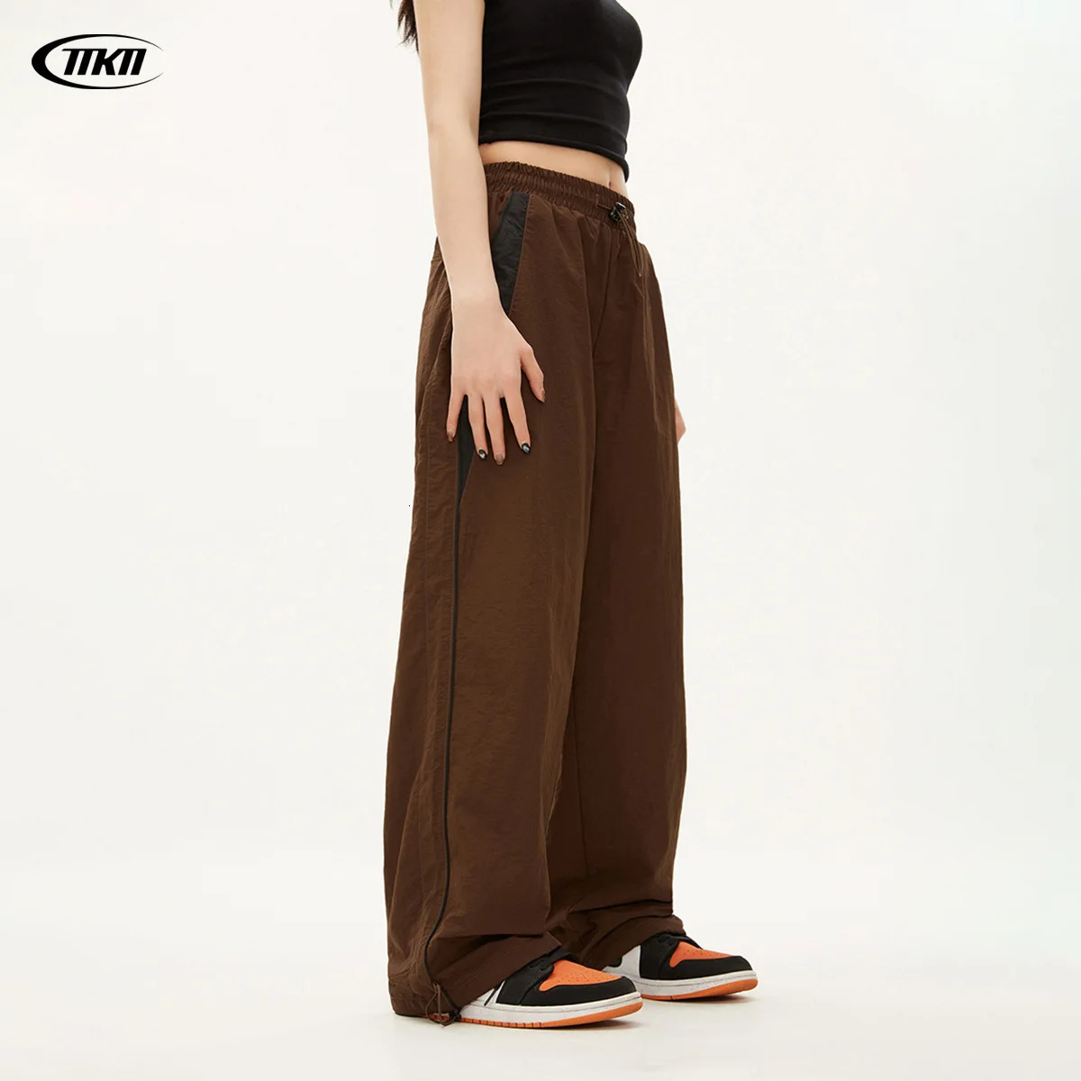 Womens casual jogging pants fashionable streetwear oversized wide leg sports pants hip-hop Y2k sports pants high waisted pocket pants 250102
