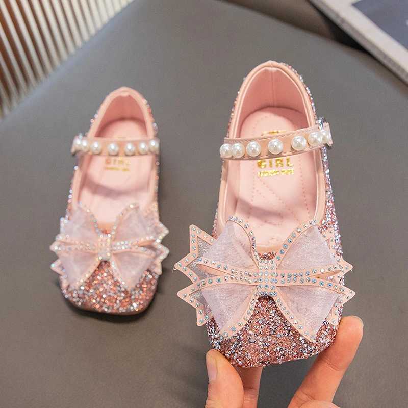 Girl Mary Jane attends party wedding display childrens spring light color childrens fashion Rhine stone bow beautiful princess apartment new M250103