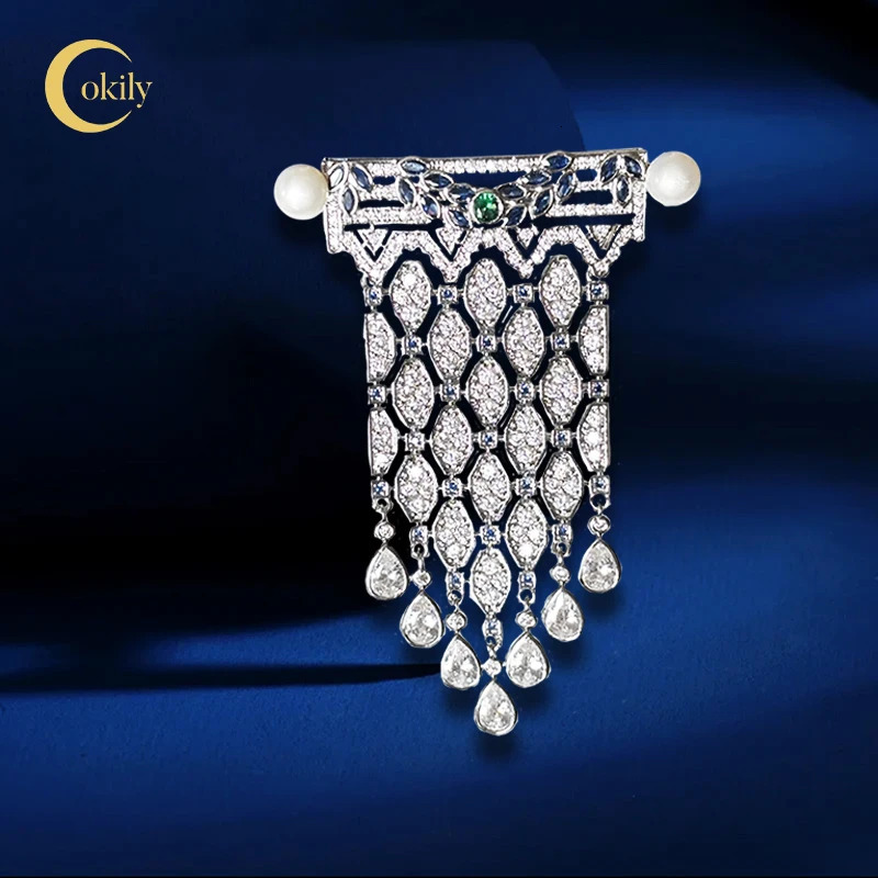 OKILY Retro Style Exquisite Zircon Tassel Brooch Elegant Freshwater Pearl Geometry Clothing Accessories for Womens Decor 250103