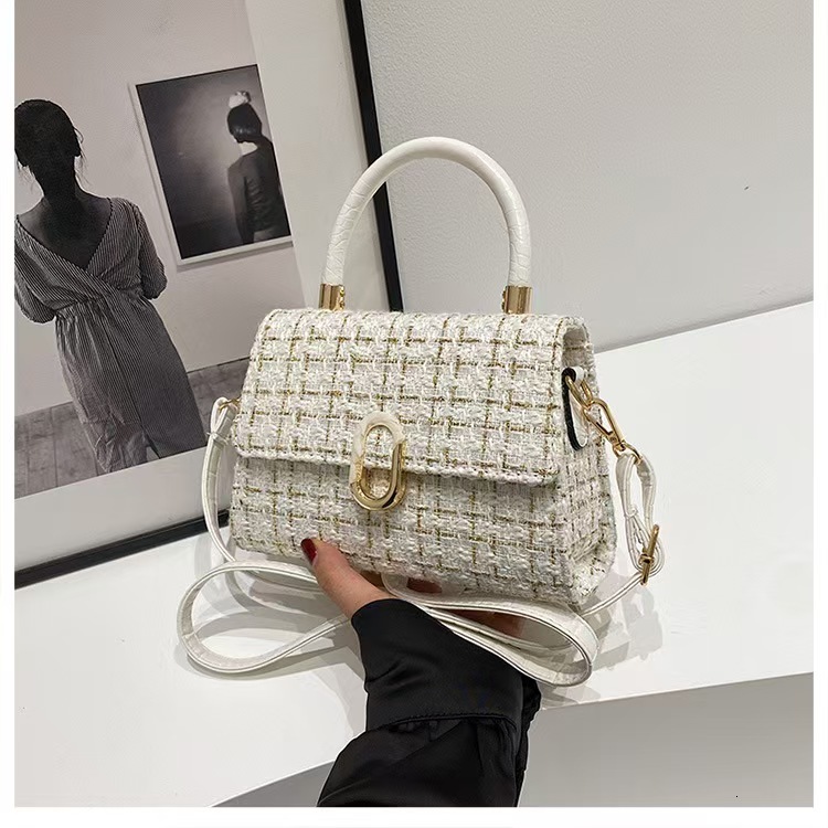 New Fashionable Women s Side Bag Slant Shoulder Square Bag Designer Trendy Shoulder Bag Trendy Handbag New Style bag