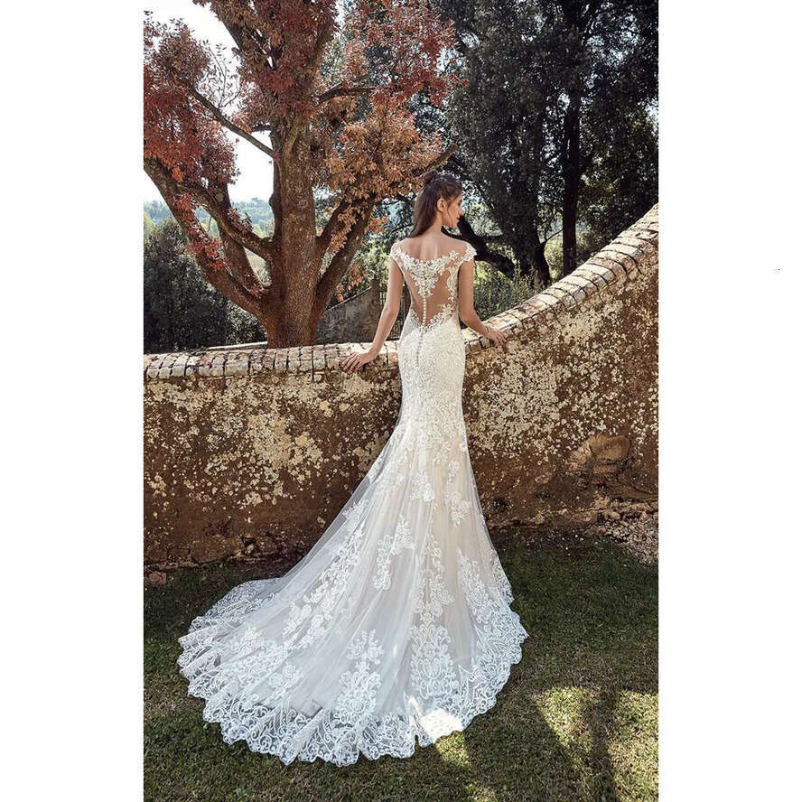 Scoop Neck Lace Mermaid Dresses Tulle Applique Court Train Wedding Bridal Gowns Robe De Mariee
