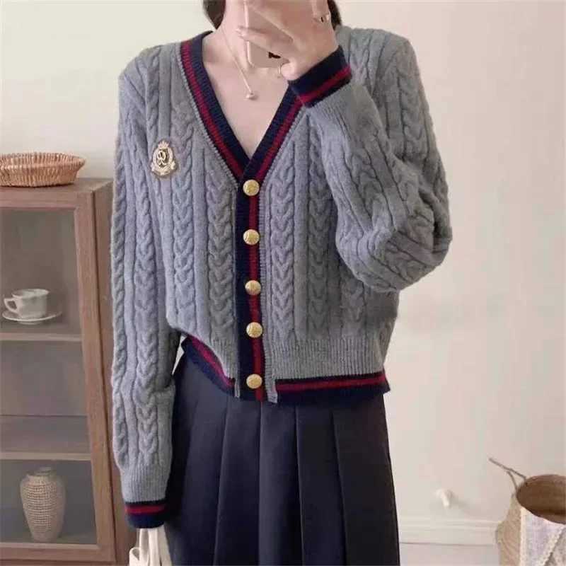 British style retro womens gray cardigan knitted sweater college emblem embroidered Y2k jacket womens winter V-neck top M250102
