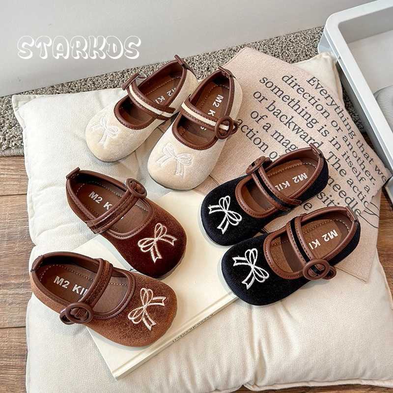 Fashion bow embroidered shoes childrens retro velvet ballet apartment baby soft sole brand design velvet Mary Jane Zapatos M250103