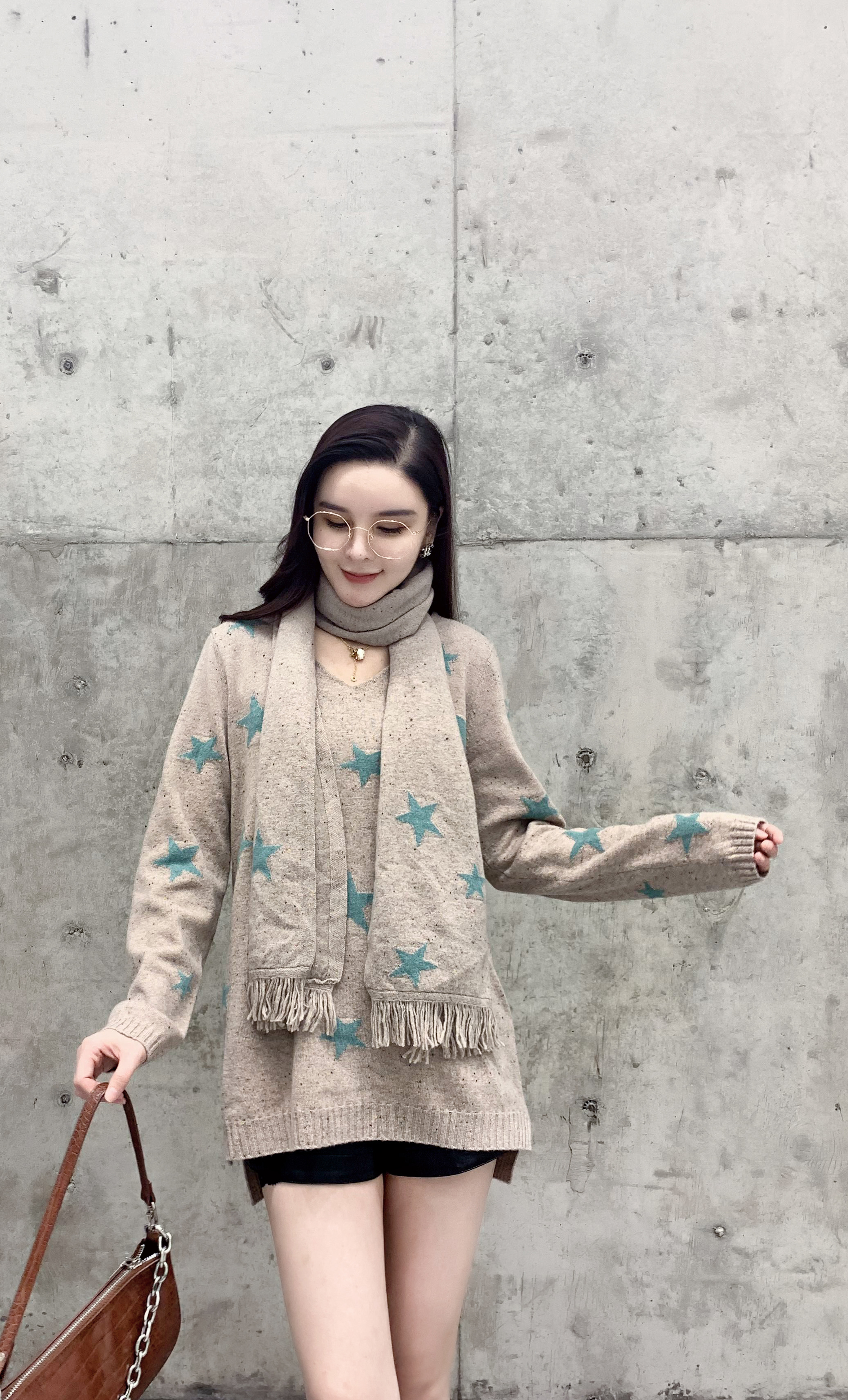 Trendy Ladies' Woolen Jumper - Stylish Knitted Shirt