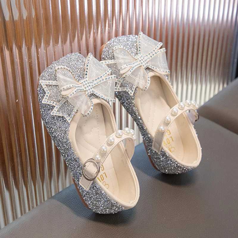 Girl Mary Jane attends party wedding display childrens spring light color childrens fashion Rhine stone bow beautiful princess apartment new M250103