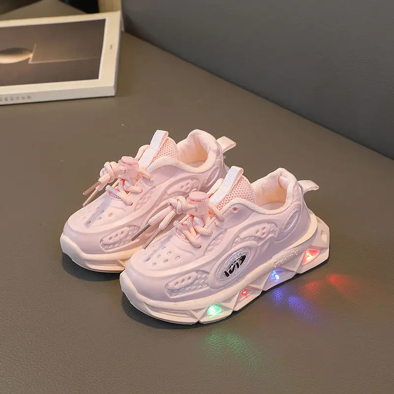 LED luminous childrens ultra light and breathable running soft soled girls casual coaches outdoor sports boys shoes H260130
