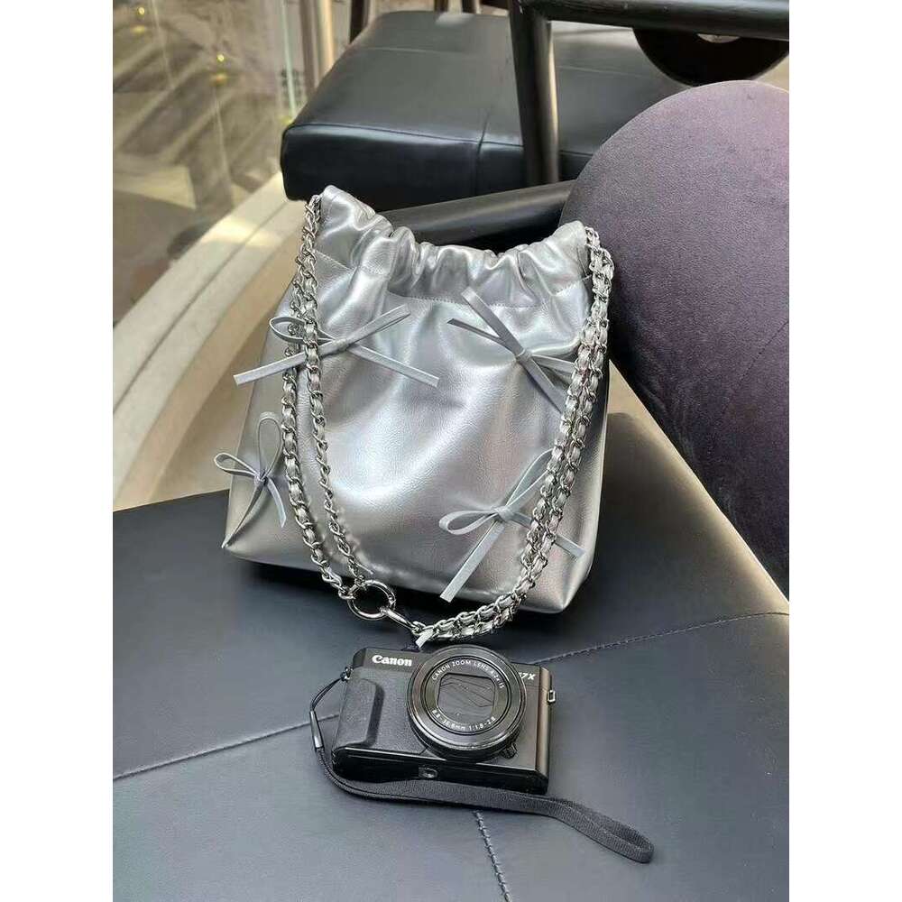2025S Designer S New Model Y K Drawstring Bow Bag Soft Leather Cute Backpack One Shoulder Large Capacity Versatile Commuting Bag