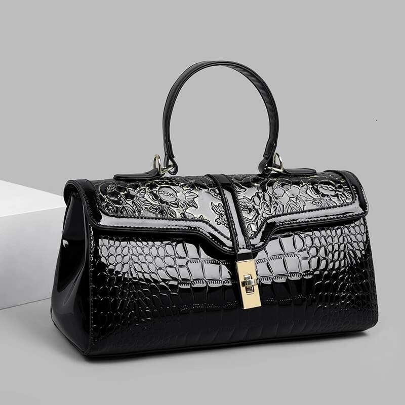 2025 New Women's Handbag Patent Leather Women's Handbag Designer Quality Fashion Large Capacity Women's Crossbody Bag
